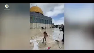 صلي الله علي من خص بالاسراء للحرم الاقصي 