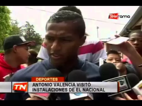Antonio Valencia visitó instalaciones de El Nacional