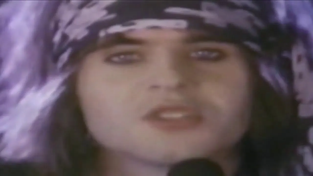 The London Quireboys - 7 O'Clock (Official Video) (1990) From The Album A Bit Of What You Fancy The London Quireboys - 7 O'Clock (Official Video) (1990) From The Album A Bit Of What You Fancy