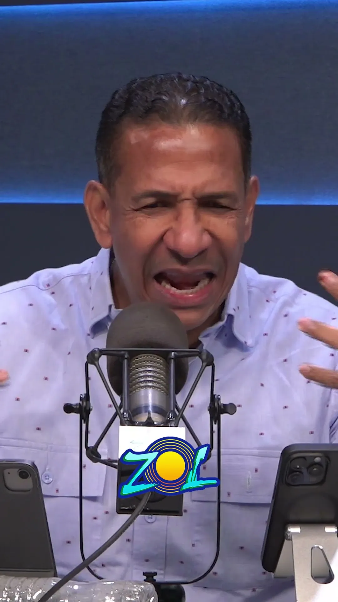 EL PAÍS REACCIONA POR LO SUPERFICIAL