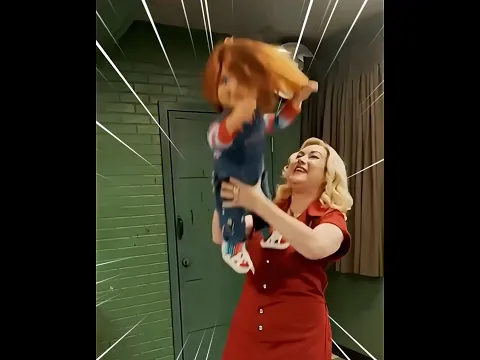 ELA JOGOU O CHUCKY PRA CIMA #shorts