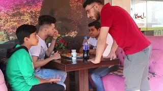 لاتحكم على احد من المظاهر دندنها