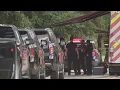 3 injured after gunman opens fire on vehicles exchanges gunfire with HPD near Chicken Plus