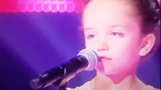 نانسي عجرم تبكي وتغادر الحلقة بسبب سيلين بيطار 