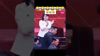 الكل تصفق علا رئيس كوريا 