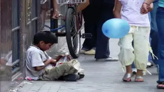 الشاعر العملاق المرحوم غني محسن ثوب العيد  دندنها