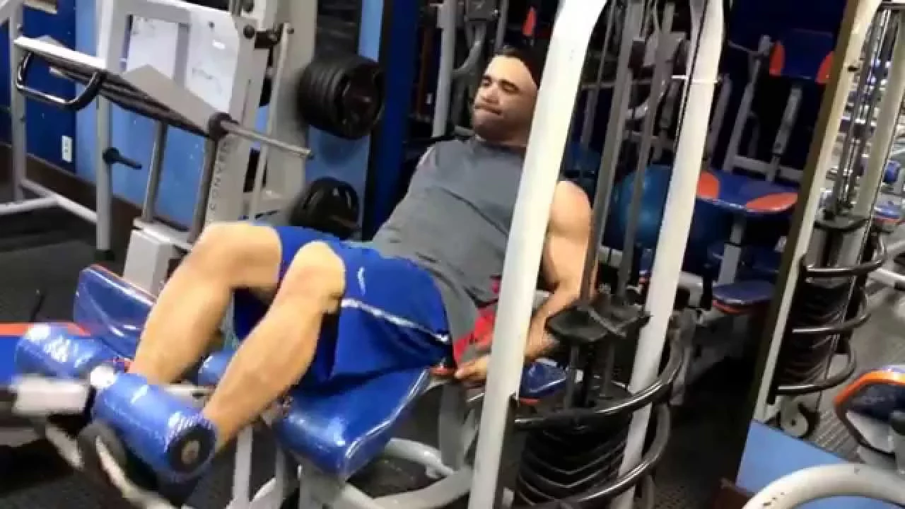 TREINO DE ABDOMINAL INFRA SENSACIONAL NA MESA FLEXORA TREINO ABDÔMEN