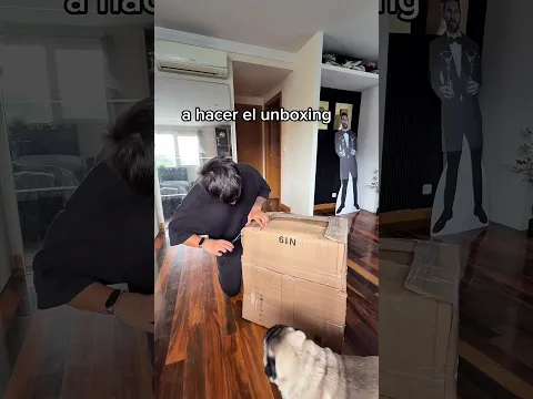 POV: Cuando Le Haces Un Regalo A Tu Perro 😂🚀 Paul Ferrer #short