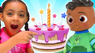 Happy Birthday Song | Leah Pretend Play Sing-Along to Nursery Rhymes Kids Songs