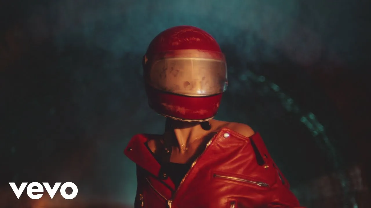 Kygo, Selena Gomez - It Ain't Me (Official Video) Kygo, Selena Gomez - It Ain't Me (Official Video)