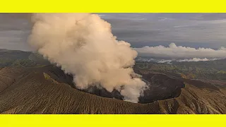 Live VOLCANO, crazy adventure, part 1, Sailing Indonesia (Learning By Doing Ep 89)
