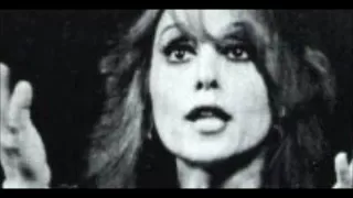 أنا هويت بصوت السيدة فيروز 