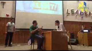 النجار و فاروق Clip 