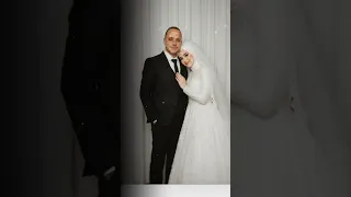 بين قلوبنا رسول بالمحبه ينادي 