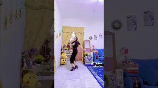 اغنيه صغيرة انه وغلط عمري  اغنيه صغيرة انه وغلط عمري