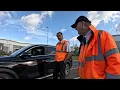 Download Lagu Je mag geen video maken! We bellen de politie! 😲🎥🛸❌