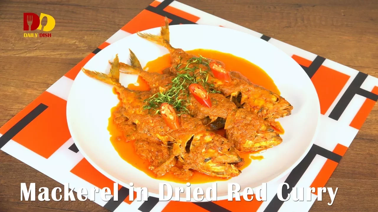 Mackerel in Dried Red Curry   Thai Food   Chu Chee Platoo   