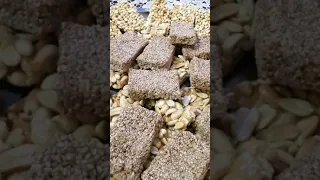 حلاوه المولد او الفرح ومافيش احلا من فرحه مولد سيد الخلق كل سنه وانتو طيبين دندنها