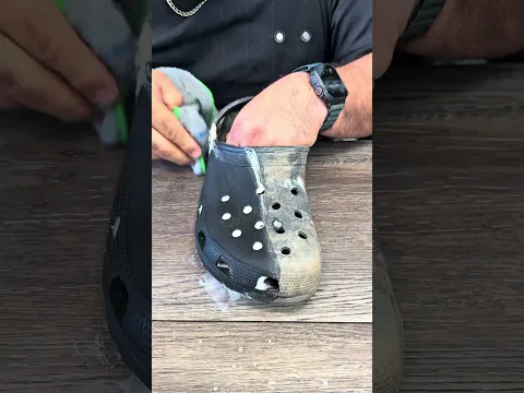 Cleaning up some crocs #shoelada #shoecleaner #150bucks