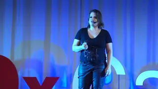Não tenha medo de começar do zero | Camila Kluppel | TEDxCastro