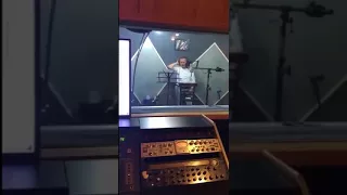 جورج وسوف مباشرة  من استديو طوني سابا مع الانتهاء من تسجيل أغنية بندهلك             دندنها