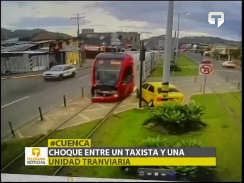 Choque entre un taxista y una unidad tranviaria
