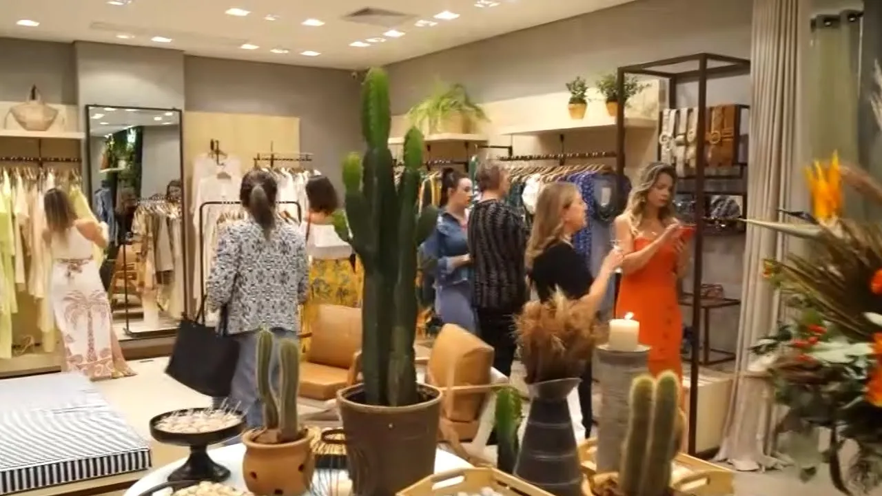 Lez a Lez em novo endereço em Chapecó: loja tem peças únicas para todos os estilos