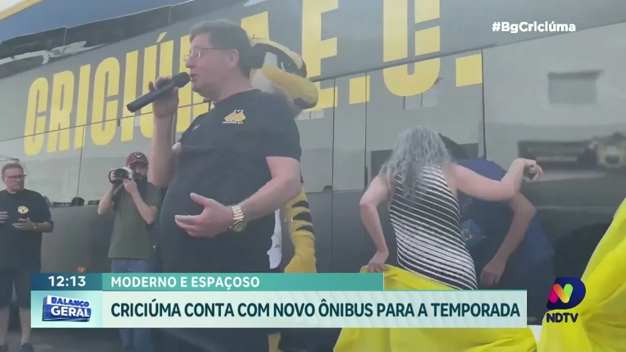 Orgulho Tricolor: Criciúma E.C revela seu novo ônibus para torcedores e a imprensa