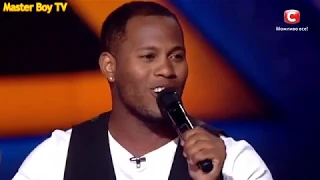 اغنية ديسباسيتو في برنامج المواهب الامريكي صوت رائع جعل الحكام يقفون ويرقصون 