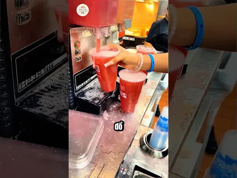 Cô ấy đã làm hỏng mọi thứ, trong ngày đầu tiên đi làm.😱