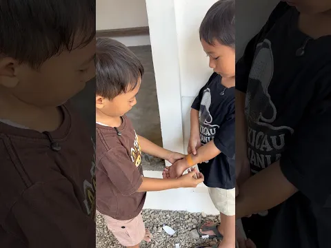 Tangan Aijaz terluka dikasih obat sama Eren