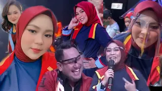 Download Kehebohan Selfi Lida Bareng Byoode Malam Ini Di Atas Panggung Bikin Ngakak MP3