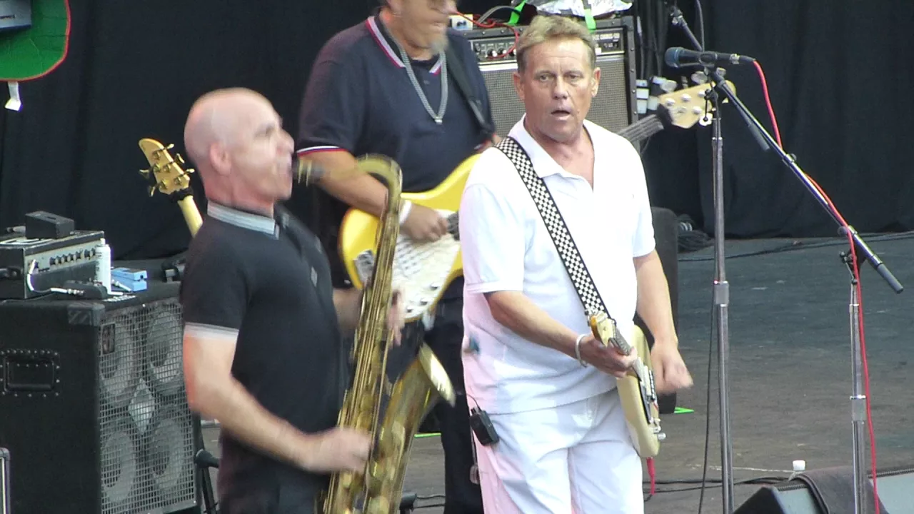 The English Beat - Twist And Crawl - OC Fair The English Beat - Twist And Crawl - OC Fair