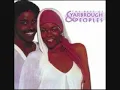 Yarbrough & Peoples - Don't Stop the Music