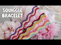 Squiggle friendship bracelet tutorial