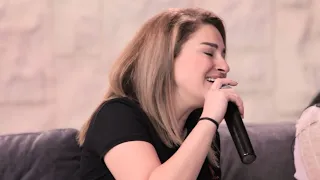 جورج وسوف متأثرا  بغناء ابنة اخته يارا  يا أعز وأغلى وأطيب قلب  دندنها