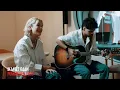 Pommelien Thijs - IK MOET GAAN (Akoestisch) | Q-Live Lounge