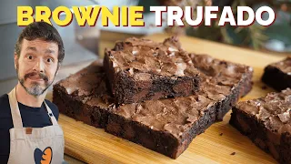 BROWNIE TRUFADO: Receita fácil com casquinha brilhante e miolo molhadinho