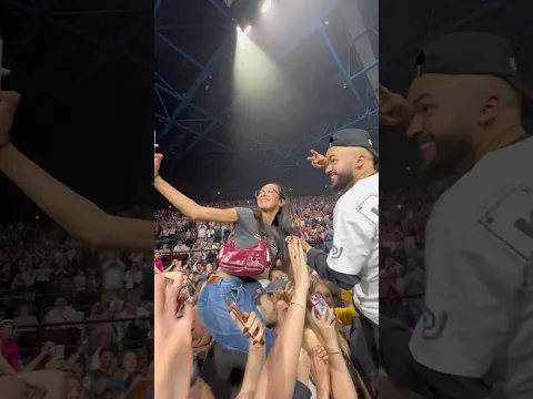 Sortir par le public après un concert ✅