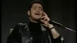 السلطان ابو وديع ملك السلطنة چورچ وسوف مقطع واتس اب من اغنيه بعيد عنك لا نوم ولا دمع في عينيا 