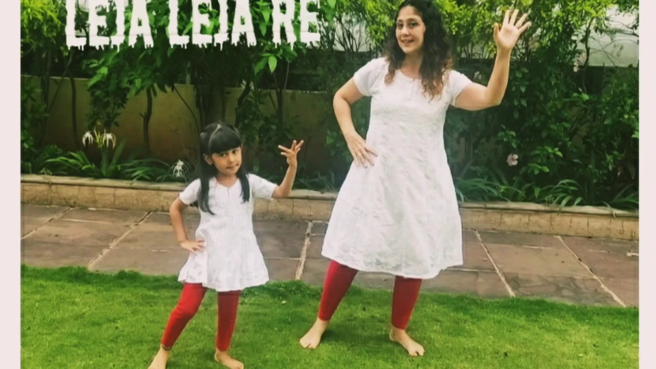 LEJA LEJA RE|Mom Daughter dance|bollywood dance|easy dance steps|