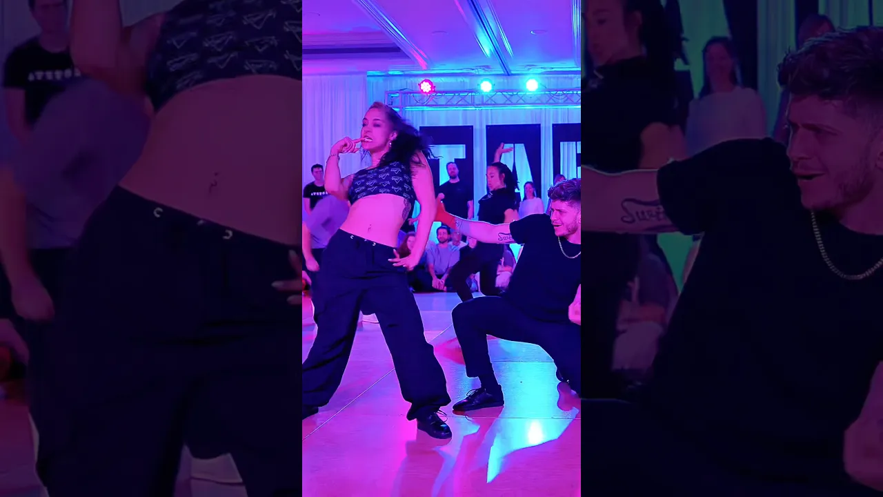 One of our favorite choreo's from this year! Should we teach this one on our online platform? 😈