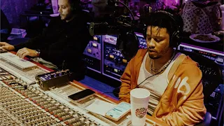 Veeze - Signed a Napkin (Official Music Video)