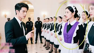 مدير شركه وسيم ابوه بيجبره يتجوز فبيختار واحده من الموظفين تمثل انها مراته لكنه بيوقع فحبها بجنوا 