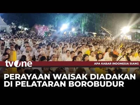 Perayaan Puncak Hari Raya Waisak Ditutup dengan Ritual Mengelilingi Candi Borobudur
