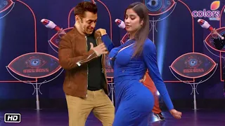 Janhvi Kapoor Bold Belly Dance In Front Of Salman Khan During Mili Promotion In Bigg Boss 16  Janhvi Kapoor Bold Belly Dance In Front Of Salman Khan During Mili Promotion In Bigg Boss 16