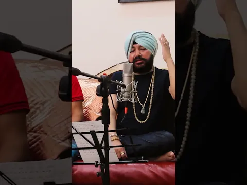 One name, endless devotion 🙏❤️  #RadheRadhe #DalerMehndi #JanmashtamiSpecial #Bhakti #Shorts