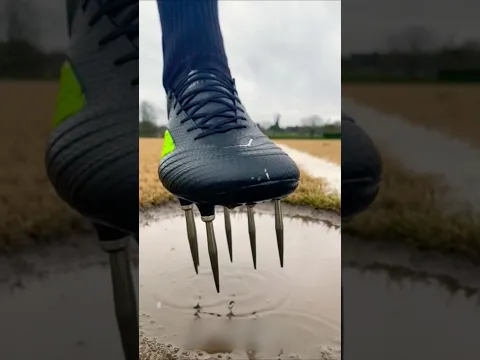 How Do Footballers Change Their Studs? #shorts