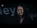 Download Lagu Meena Cryle \u0026 Chris Fillmore Band - It Makes ME Scream [LIVE]