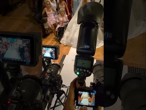 Multi tasking photographer x videographer